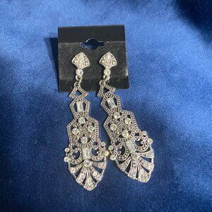 Roaring 20's style earrings